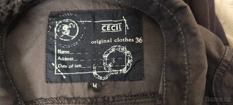 Krásné zánovní dámské šaty M. - 19