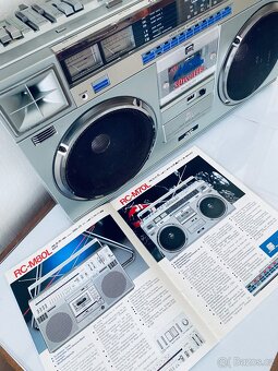 Radiomagnetofon/ boombox REZERVACE JVC RC-M70, rok 1980 - 19