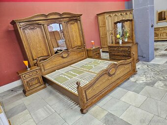 Ložnice Rustikální skříň s posuvnými dveřmi - 19