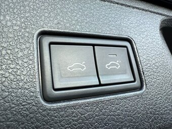 Volkswagen PASSAT 2.0 TDi DSG R-LINE MATRIX VIRTUAL KAMERA - 19