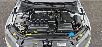 Škoda Octavia Combi RS 2.0TDI 135KW Challenge - 19