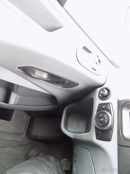 FORD TRANSIT VALNÍK 2,0 TDCI 77KW,R.V.2019,klima - 19
