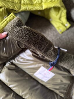 Luxusní, dětská vesta MONCLER - 19