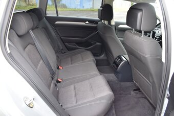 Volkswagen Passat B8 2,0 TDi DSG PO STK,SUPER STAV - 19