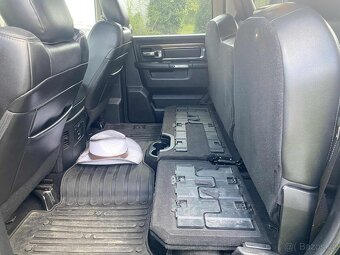 Dodge RAM 1500 Laramie 5.7 HEMI CrewCab2014--4x4--tažné 3.5t - 19