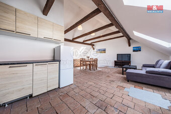 Prodej rodinného domu, 178 m², Třeboň, ul. Husova - 19