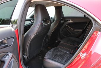 Mercedes-Benz CLA Kupé 180 AMG Line A/T - 19