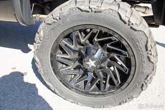 Dodge RAM 2500 - 19