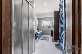 Prodej dvougeneračního domu 4+kk, 2+kk, zahrada 1.500 m2 , M - 19