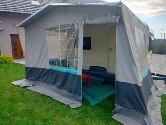 Karavan s palandy - 19