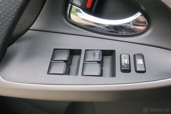 TOYOTA RAV4 2.2D4D, 100 kW, 1.MAJITEL, BEZ KOROZE - 19