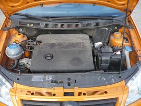 Volkswagen  Polo  1.4 i 55 kW CROSS - 19