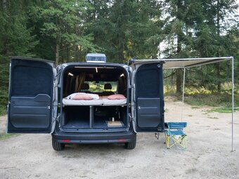 OBYTNÁ MINIDODÁVKA Fiat Dobló 2.0 CRDi 99kW - soběstačná - 19