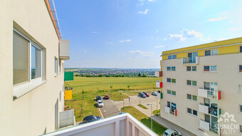 Pronájem bytu 3+kk s vyhrazeným parkovacím stáním, 85 m², Uh - 19