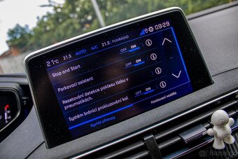 Peugeot 3008 1.2 PureTech 130k Active Pack A/T - 19