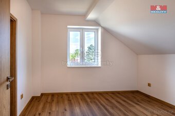 Prodej rodinného domu 147 m², pozemek 1973 m², Petrovice I - 19