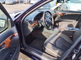 Mercedes Benz E220 - 19
