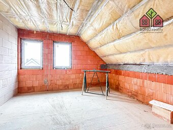 RD ve výstavbě, obytná plocha 346 m2, zahrada 853 m2, dvouga - 19