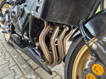 Yamaha FZ 8 N - SUPER STAV - ABS, AKRAPOVIČ 99.000,- Kč - 19
