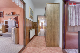 Prodej bytu 4+1 a 2+1, 170 m², Planá, ul. Hřbitovní - 19