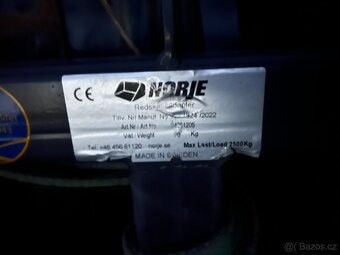 Na prodej: Smykový nakladač CAT 299D2 XHP (2018) – pouze 390 - 19