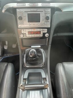 S-MAX - 19