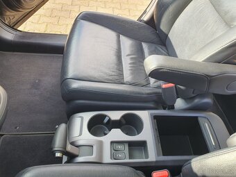 Honda CR-V, 2.2 i-CTDi 103kW - EXECUTIVE - 19