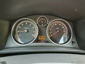 OPEL ZAFIRA 1.6 16V 85kw, r.v. 2008, DOBRÝ STAV, NOVÁ STK - 19
