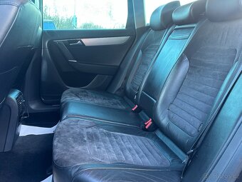 Volkswagen Passat 2011 - 19