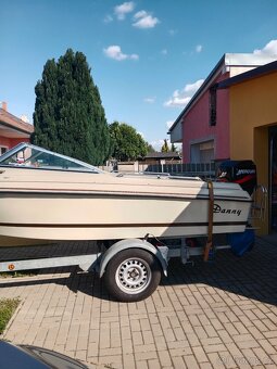 Motorový člun Helwig - 19