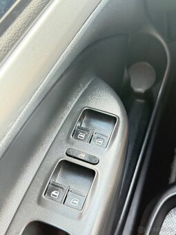 Škoda Octavia II RS 2.0 TDI 125 kW – 2010 FACELIFT – Bez úpr - 19
