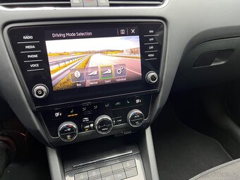 Skoda octavia RS 3 2.0TDI,DSG, COMBI, ACC, TOPSTAV - 19