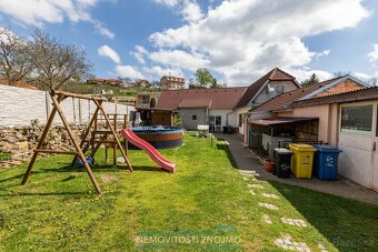 Prodej rodinného domu 4+kk, vejminek 1+kk, pozemek 838m2, k. - 19