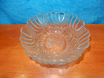 Prodám z pozustalosti ruzné sklenice,mísy atd - 19