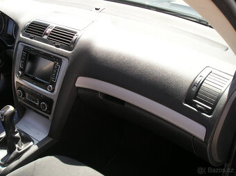 ŠKODA OCTAVIA II COMBI-FACELIFT-2.0 TDi 103KW RV-2012 - 19