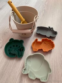 Nová silikonová sada hraček na pláž / set na písek dinosauři - 19