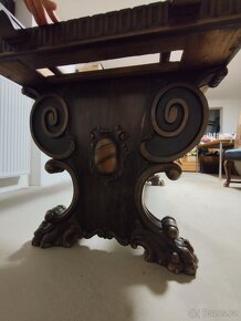 Jídelní stůl a židle - 19