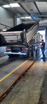 Man TGS 35.440 tři stranný sklápěč 8x4 euro6 ;STK do 3/2026 - 19
