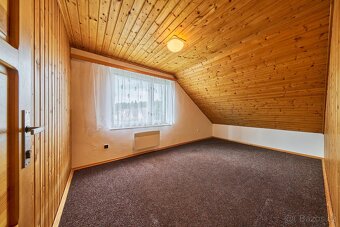 Prodej podkrovního bytu 4+1 s garáží - 19