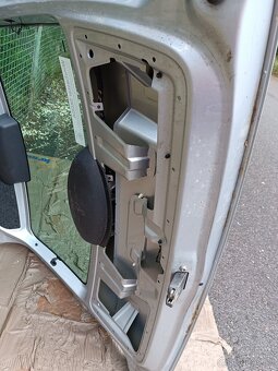 Skoda Roomster - páté dveře, viko kufru, zadní světlo - 19