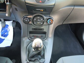 Ford Fiesta 1.2i 60kw(82hp) r.v. 3/2017 pěkný stav - 19