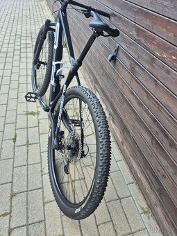 Horské kolo Superior XP 929 / Matte Black/White / 29 - 19