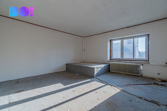 Prodej zemědělské usedlosti 299 m², zahrada 2 336 m², Lukavi - 19