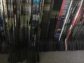 Kompozitová hokejka CCM, WARRIOR - 19