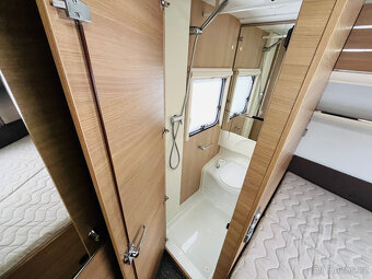 Adria Adora, Mover, předstan - 19