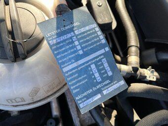 VW Golf 1,6 TDi Serviska, Tempomat - 19