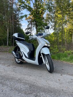 Honda SH 125i ABS - 19