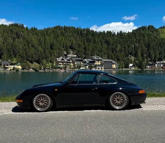Porsche 911 (993) Carrera 2 - 19