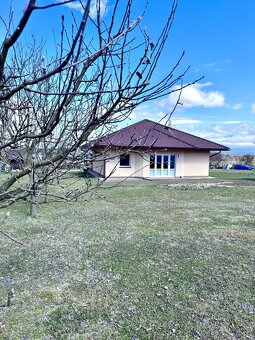 Prodej zánovního RD 3kk, 90m2, obklopen přírodou a klidem, n - 19