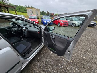 Opel Corsa 1.2i 55KW nová STK - 19